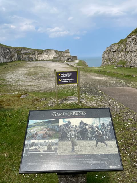 Private Luxury Tour of Belfast & Giants Causeway Tickets Inc - Historical Sites