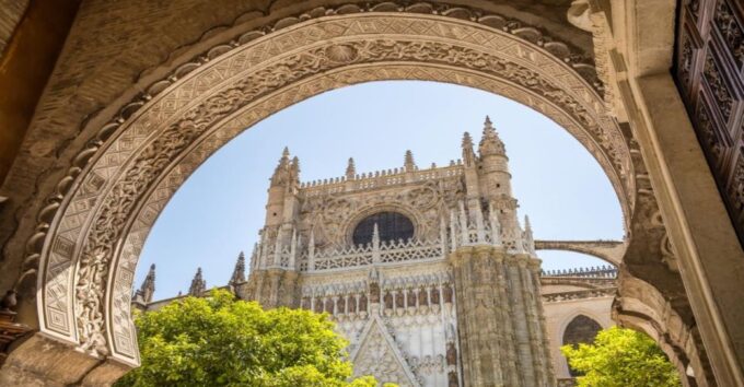 Private Luxury Transfer From Lisbon to Seville - Inclusions and Amenities
