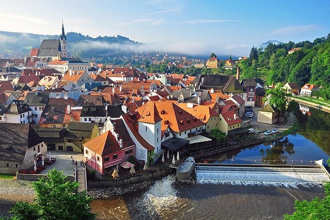 Private Luxury Transfer to Cesky Krumlov From Prague - Transportation Options