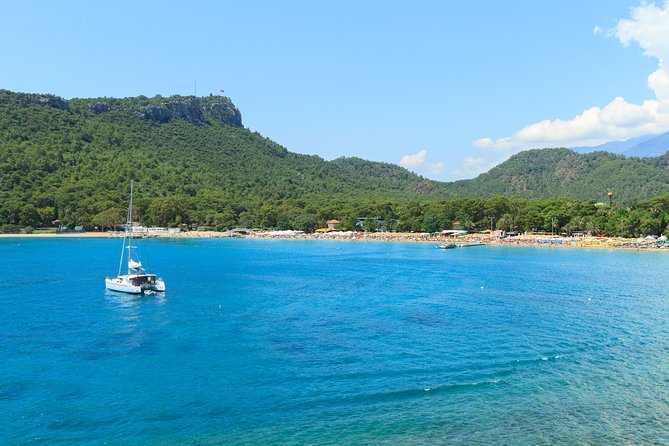 Private Luxury Yacht Cruise - Booking and Cancellation Policy