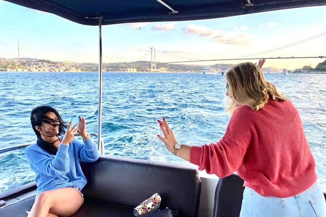 Private Luxury Yacht Cruise in Istanbul Bosphorus - Booking and Cancellation