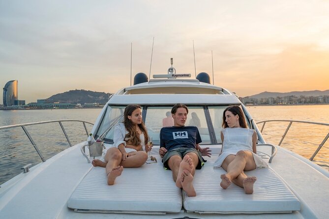 Private Luxury Yacht Tour With Snacks and Drinks in Barcelona - Meeting and End Point