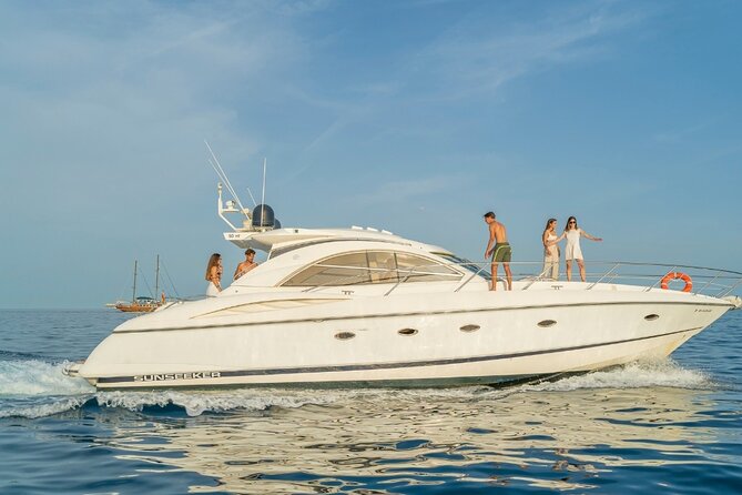 Private Luxury Yacht Tour With Snacks and Drinks in Barcelona - Reviews and Ratings