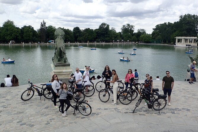 Private Madrid City Tour | Bike or E-Bike | Exclusive Guided Tour - Multilingual Guidance