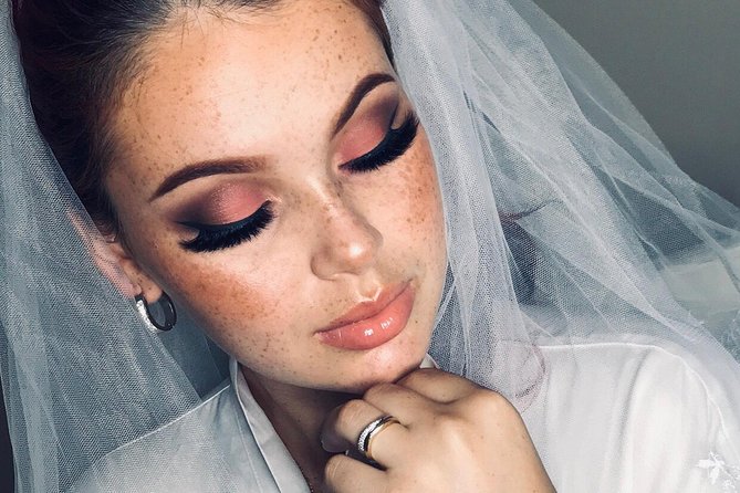 Private Makeup Session With a Local Artist in Grand Cayman - About Your Stay