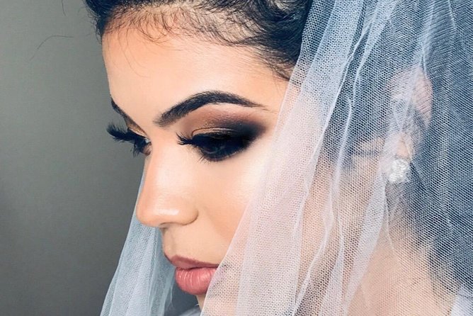 Private Makeup Session With a Local Artist in Grand Cayman - Session Inclusions