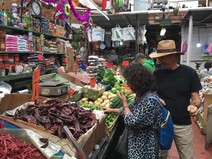 Private Market Food Tour and Architecture Sightseeing - Culinary Experience