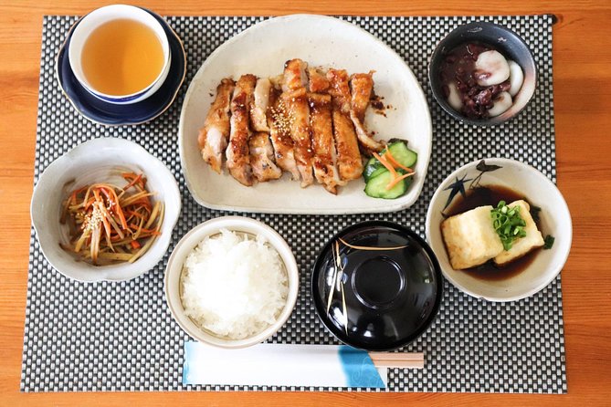 Private Market Tour and Cooking Class With Kanae, a Sapporo Local - Personalized and Private Experience