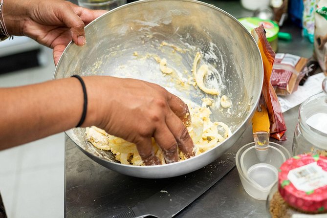 Private Market Tour and Portuguese-Goan Cooking Class With Paula - Cooking Class and Menu Selection