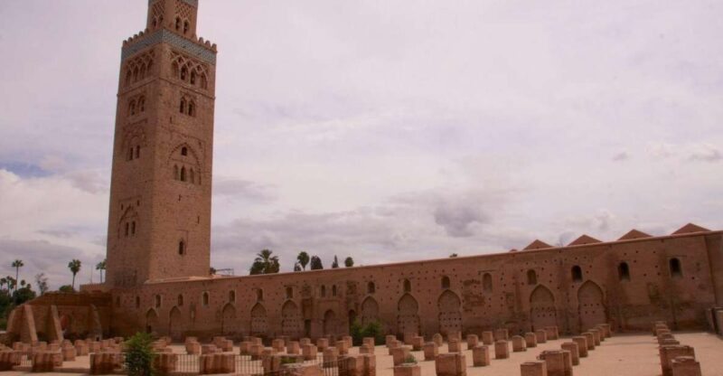 Private Marrakech: Medina and Museum Tour - Meeting Point and Important Details