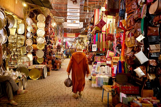 Private Marrakesh Souk Tour: Shop Like a Local With a Local Guide - Exploring the Souk