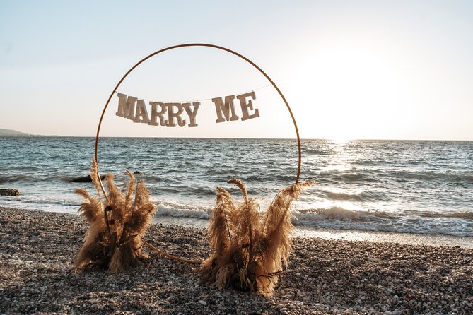 Private Marriage Proposals - Included Decorations and Amenities