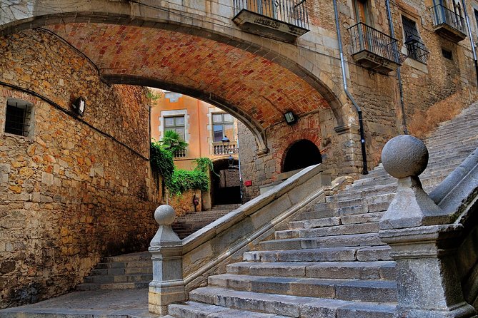 Private Medieval Girona Tour With Hotel Pick-Up - Exploring Girona
