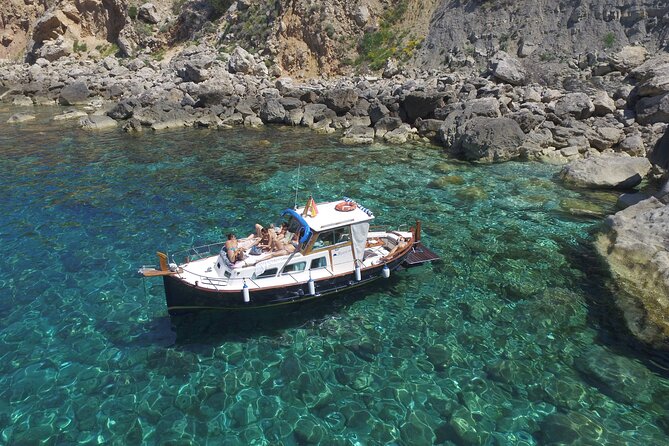 Private Mediterranean Classic Boat With Paddle Boards+Snorkelling - Recommended Attire and Accessibility