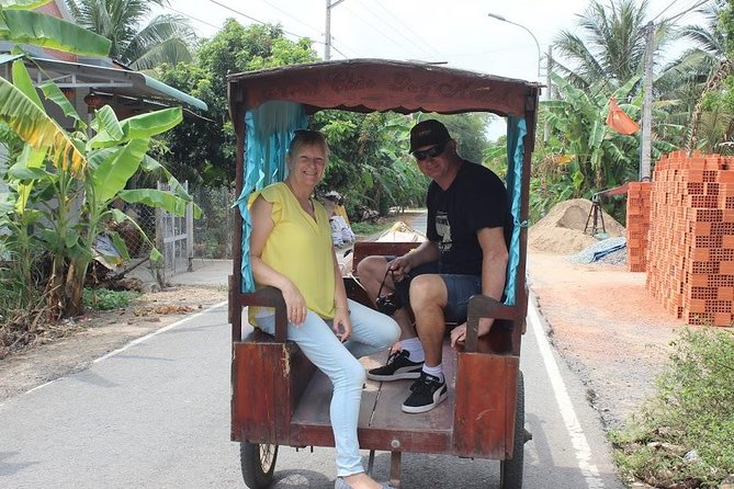 Private Mekong Delta 1 Day - Vinh Trang Pagoda Visit