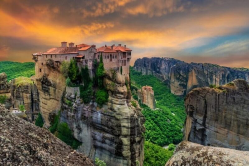 Private Meteora Monasteries Tour From Thessaloniki! - Itinerary Highlights