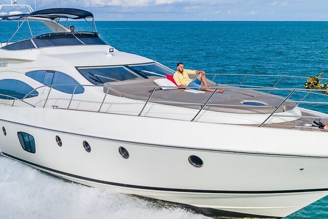 Private Miami Biscayne Bay Cruise for up to 13 Peoples - Key Points