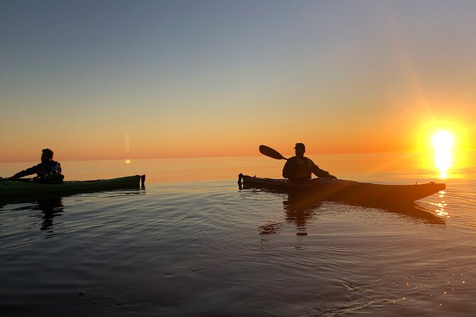 Private Midnight Sun Kayaking in Lofoten - Key Points