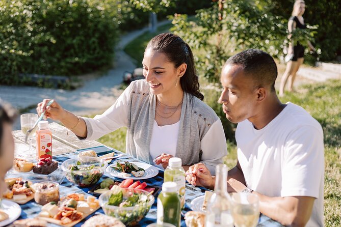 Private Midtown Atlanta Mystery Picnic Experience - Key Points