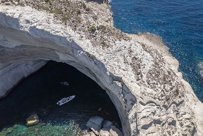 Private Milos Tour Pirates' Hideout- Luxury Boat Rental - Hidden Coves and Caves