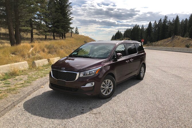 Private Minivan Calgary Ski Transfers - Banff, Lake Louise, Fernie, Golden - Group Size and Travelers