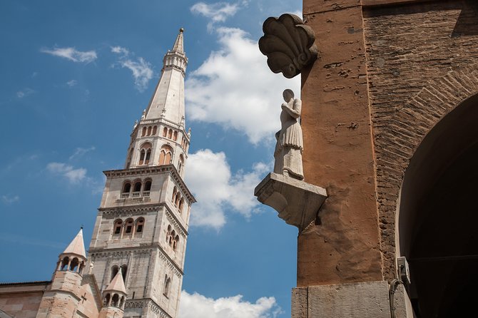 Private Modena Old Town Walking Tour - Key Points