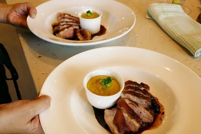 Private Modern Australian Cooking Class with a Professional Chef in Melbourne - The Setting & Atmosphere