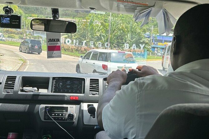 Private Montego bay Airport Transfer To Negril - Your Journey from Montego Bay Airport to Negril: What to Expect