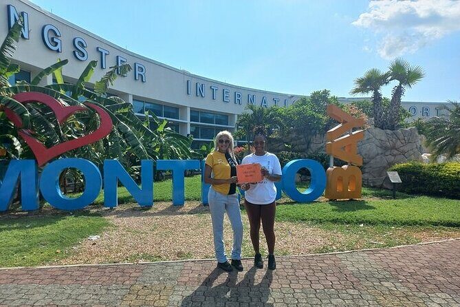 Private Montego Bay Airport Transfer to Negril Hotels - Key Points