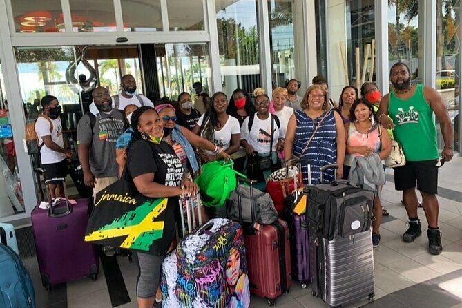 Private Montego Bay Airport Transfer to Ocho Rios - Key Points