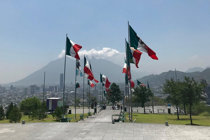 Private Monterrey Top Highlights With a Local Guide - Visiting Historic Churches