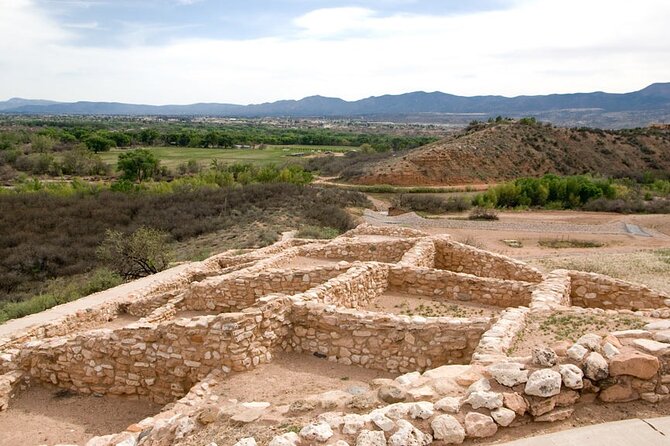 Private Montezuma Castle - Tuzigoot National Mont. in Luxury Car - Private Tour Experience