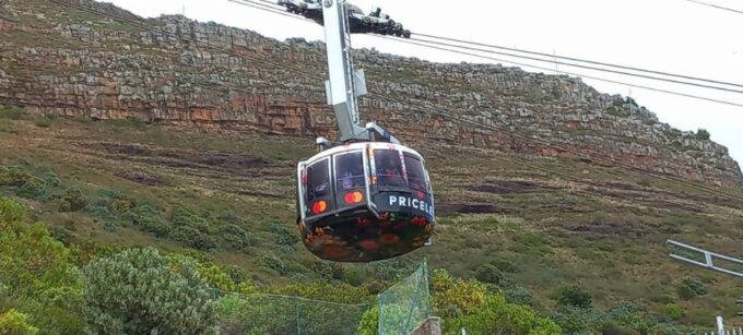 Private Multi-Day Tour to Table Mountain and Robben Island F - Boulders Beach Penguin Colony