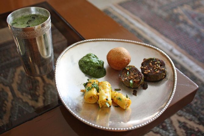 Private Mumbai Home Vegetarian Cooking Class With Crawford Market Visit and Lunch - Traveler Feedback and Reviews