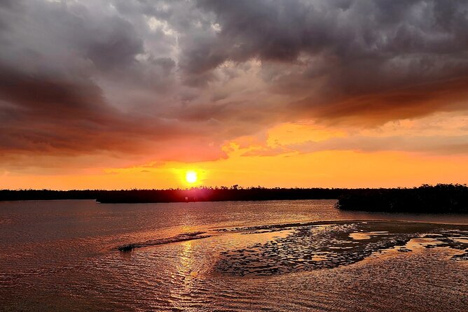 Private Naples Bay and Port Royal Sunset Cruise - Onboard Amenities