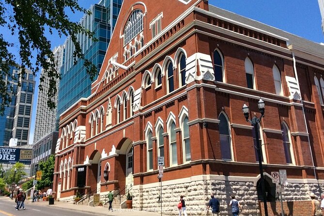 Private Nashville Walking Tour With Johnny Cash Museum Admission - Key Sites on the Tour