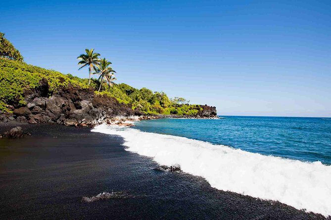 Private Native Tour of the Road to Hana With Cultural Lunch Show - Cultural Highlights