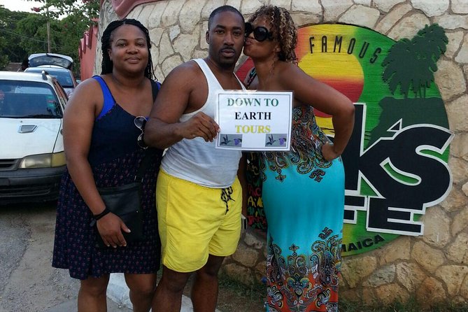 Private Negril Beach & Ricks Cafe Sunset Tour - Sunset at Ricks Cafe