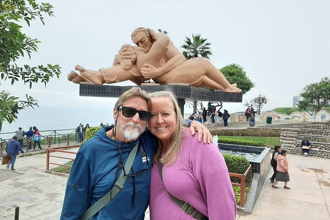 Private Neighborhoods Tour: Miraflores, Barranco & Chorrillos - Visiting Inca Market