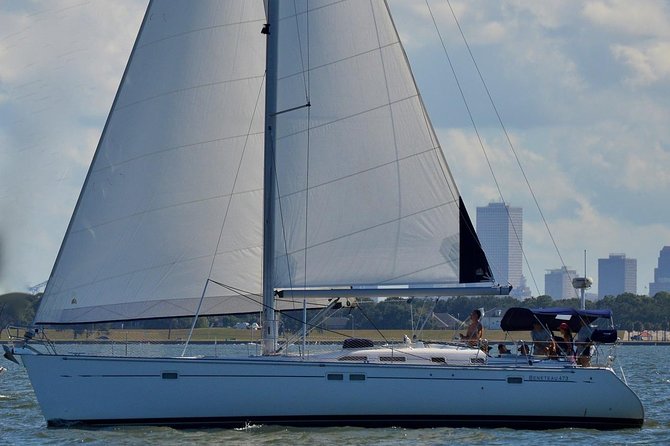 Private New Orleans 2-Hour Sail Aboard a Luxury Yacht - Comfortable Amenities and Refreshments Included