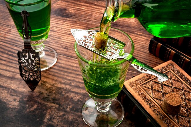 Private New Orleans Uncensored VIP Wicked Spirits Pub Crawl - Inclusions and Requirements