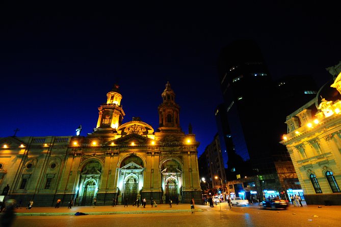 Private Night City Tour With San Cristobal Hill and Dinner Show - Tour Overview