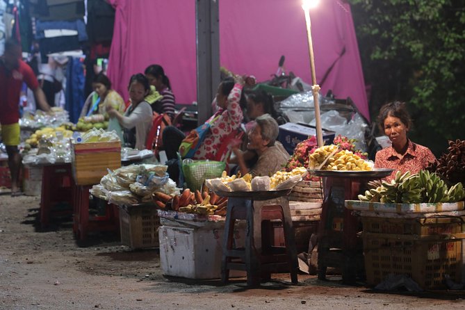 Private Night Food Tour In Siem Reap - Neighborhood Exploration