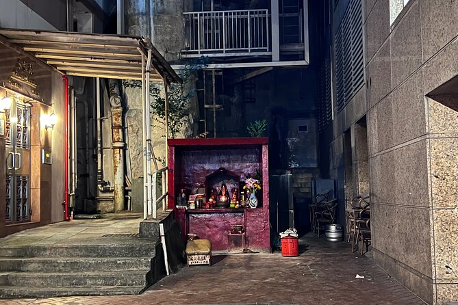 Private Night Tales and Food Odyssey in Hong Kongs Wanchai - Meeting and Pickup