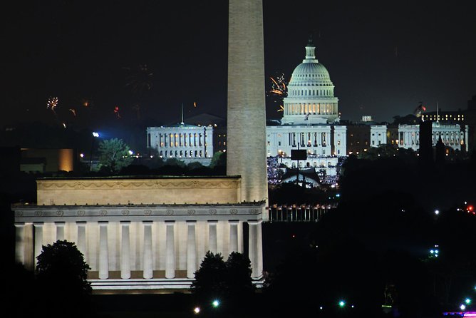 Private Night-Time Monuments Tour of DC With Hotel Pick-Up - Customizing the Itinerary