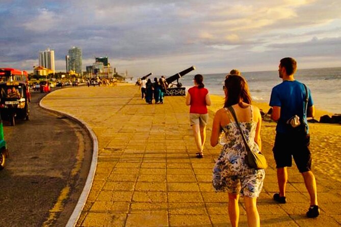 Private Night Tour in Colombo With Street Food Tasting - Discovering Hidden Architectural Gems