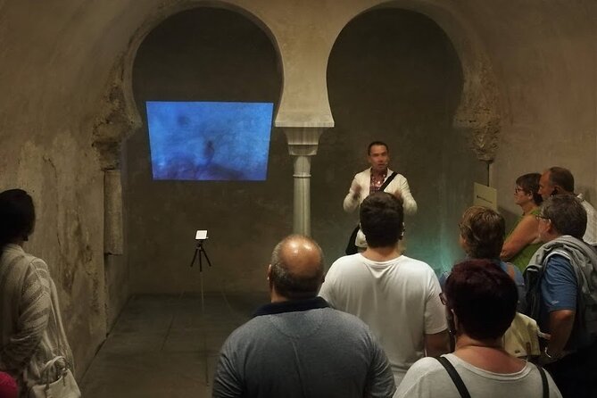 Private Night Tour on Foot Through the Historic Center of Toledo - Good To Know