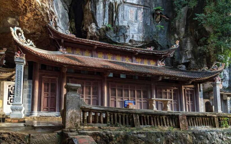 Private Ninh Binh Full Day Tour by Luxury Limousine - Biking Through Local Villages and Countryside