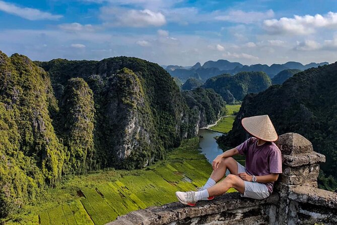 Private Ninh Binh Luxury Day Tour (Tam Coc, Mua Cave, Cycling) - Meeting and Pickup Arrangements