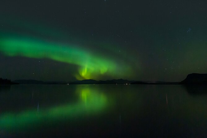 Private Northern Lights Tour - Champagne & Chocolates Aurora Hunt - Luxury Amenities